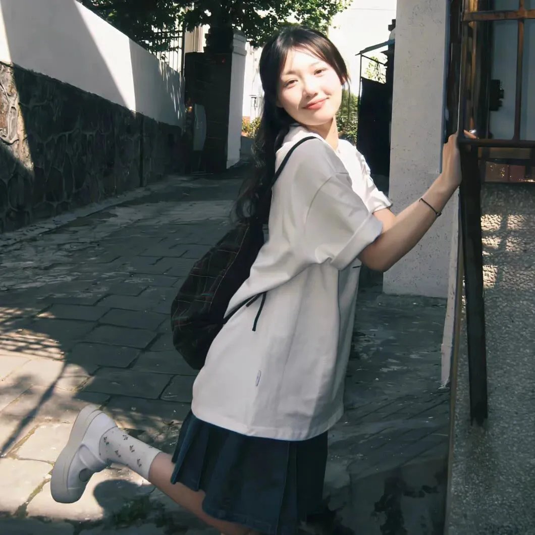 女煞星对九命客